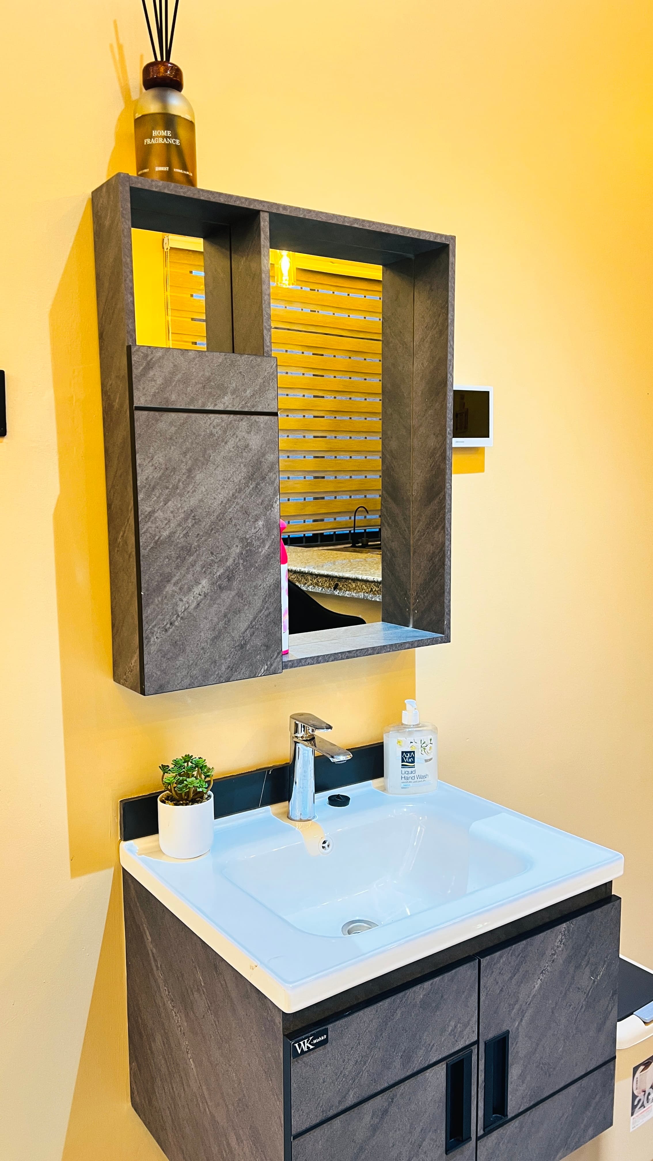 En-Suite Bathroom Vanity