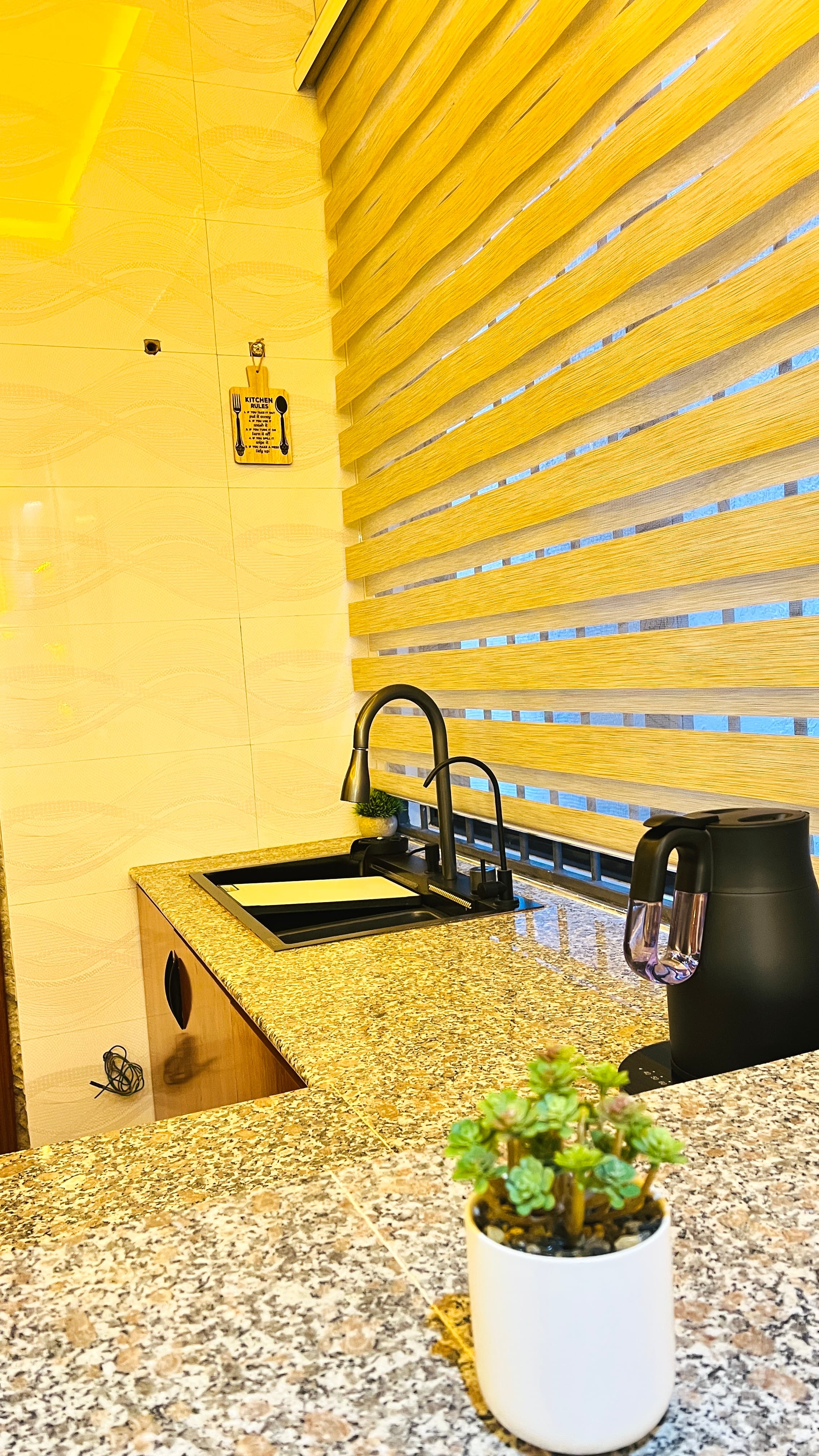 Granite Countertop & Prep Sink